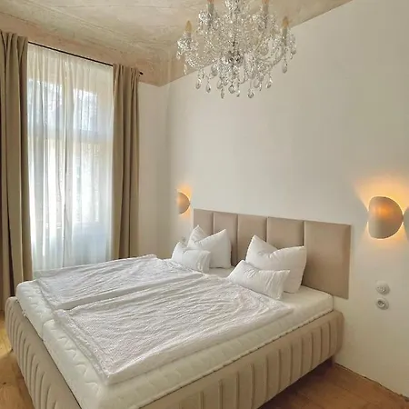公寓 Apartma Adina 1905 *